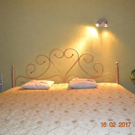 On Nezavisimosti 44